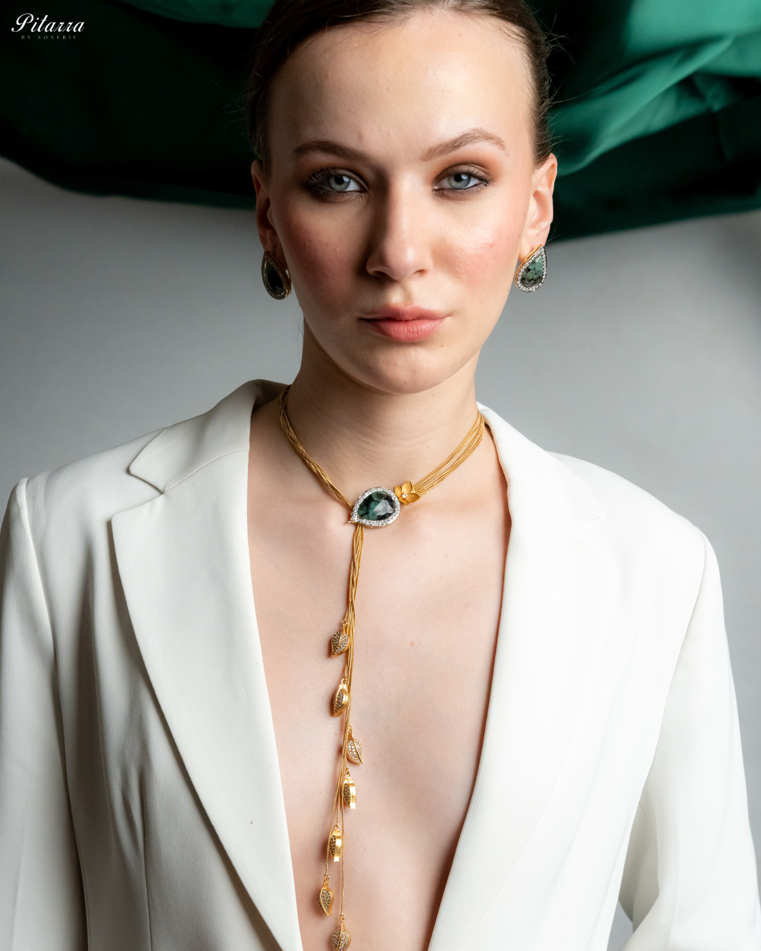 Pitarra Green Stone Golden Pendant Set