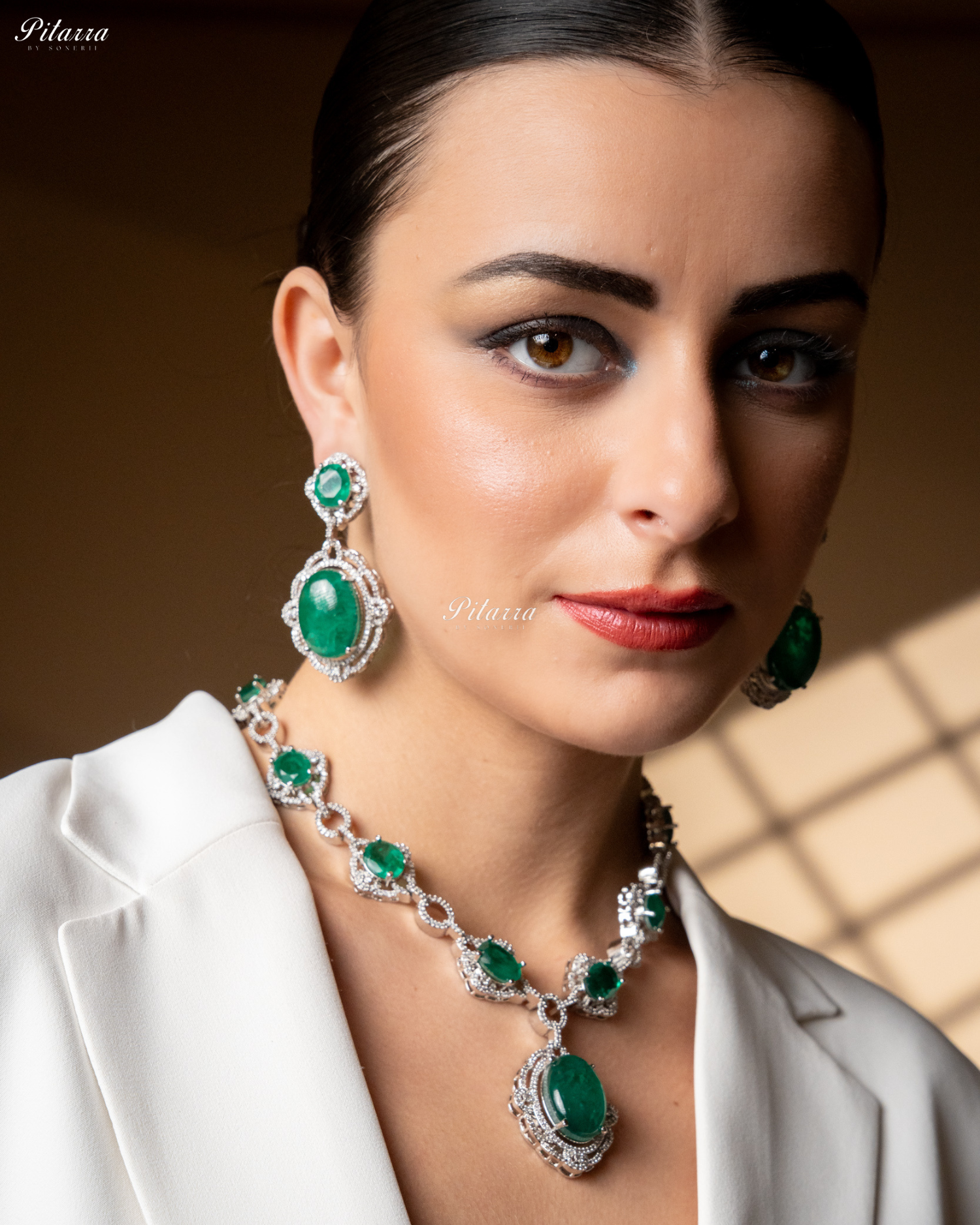 Emerald Stone Silver Finish Tone Crystal Necklace Set