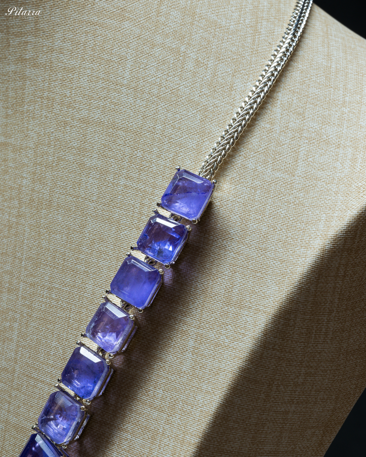 Blue Square Doublet Necklace Set_Zoom Angle