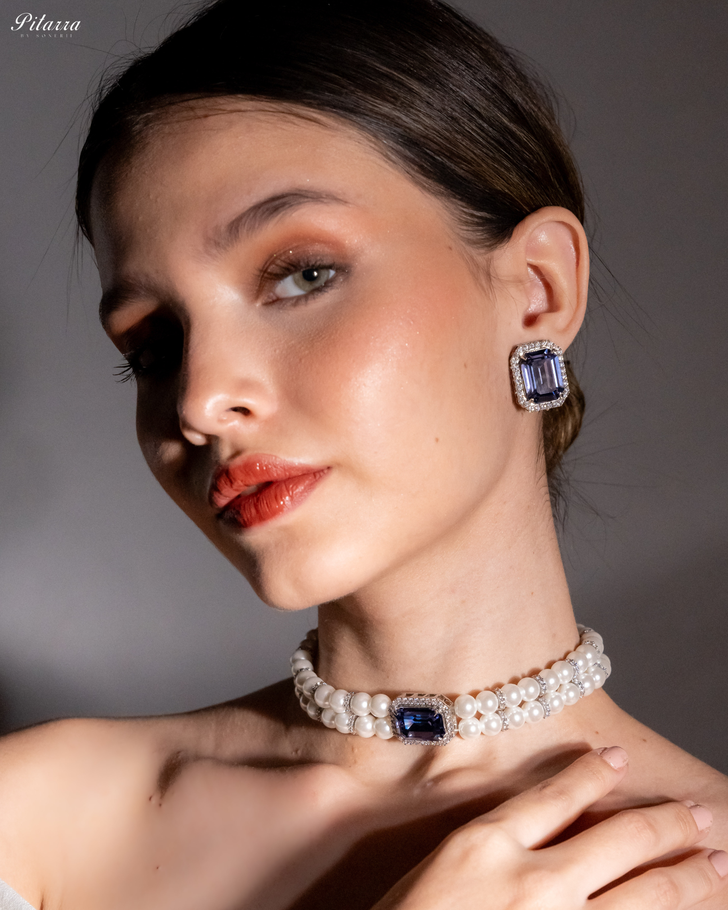 Blue Stone Two Layer Pearl Choker_Side Angle
