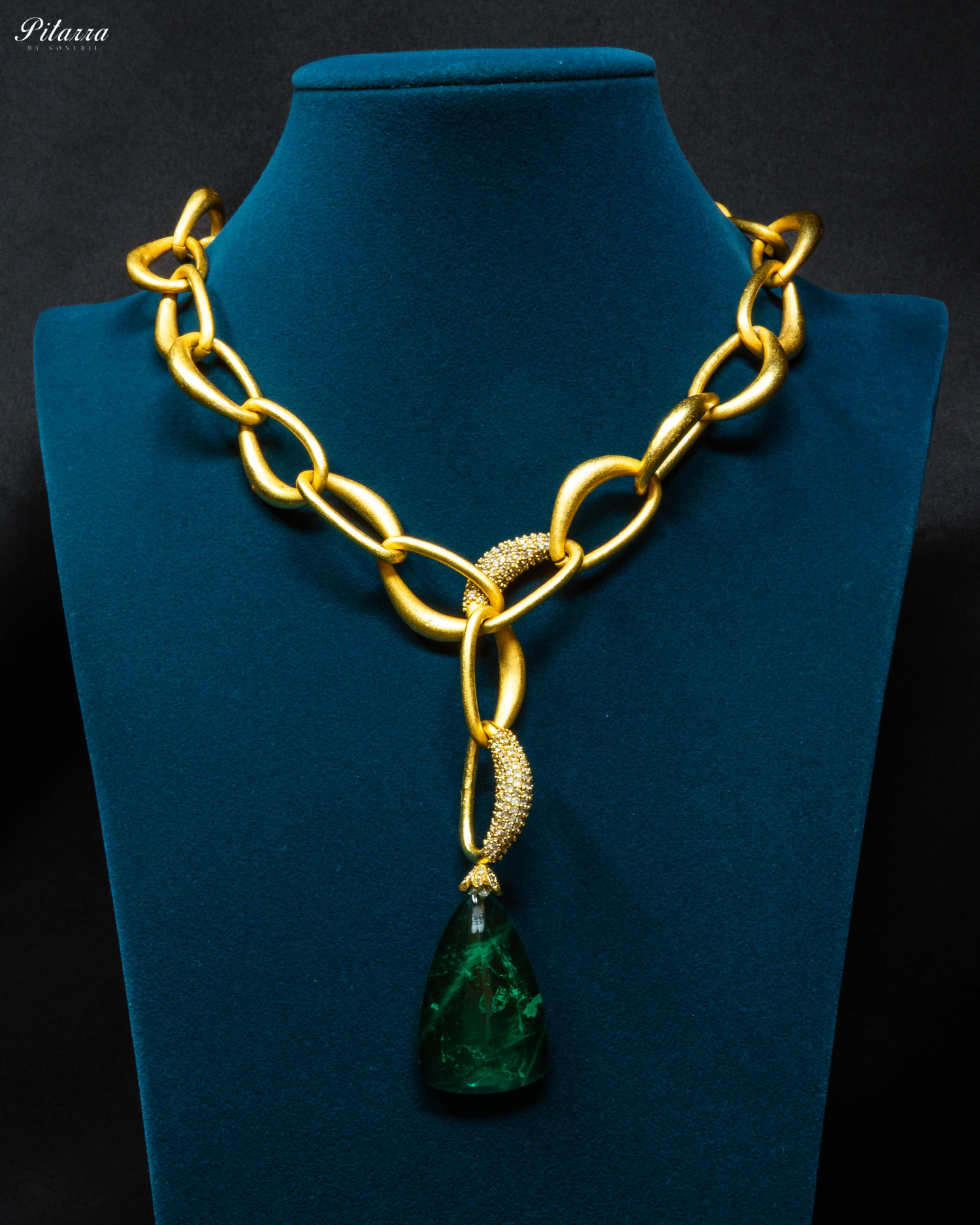 Emerald Stone Statement Gold Chain Necklace_Front Image