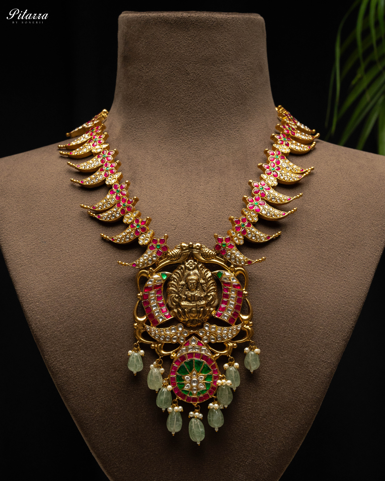 Gold Antique Traditional Kundan Necklace with Lakshmi Ji