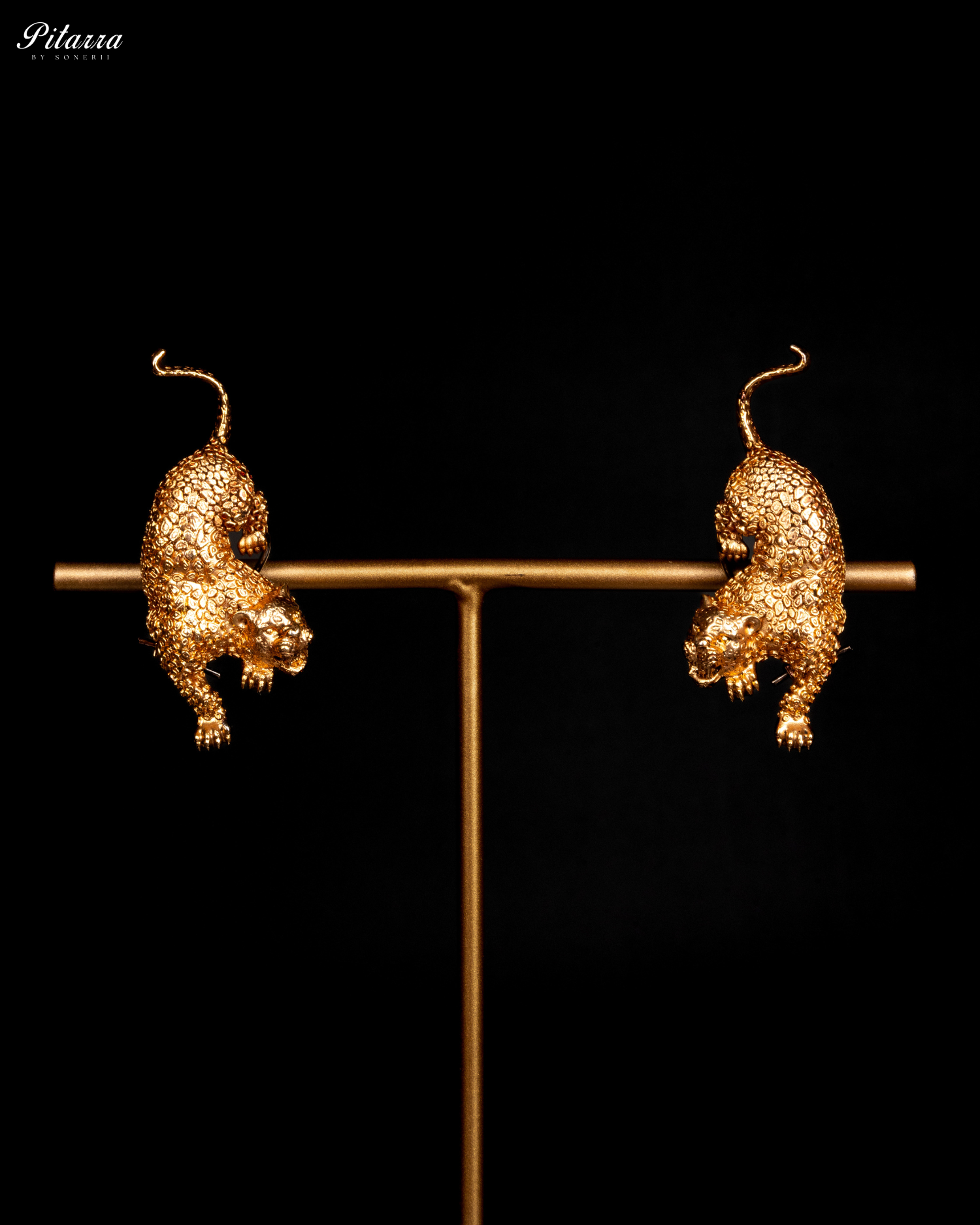 Golden Big Cat Kundan Stud Earring Set