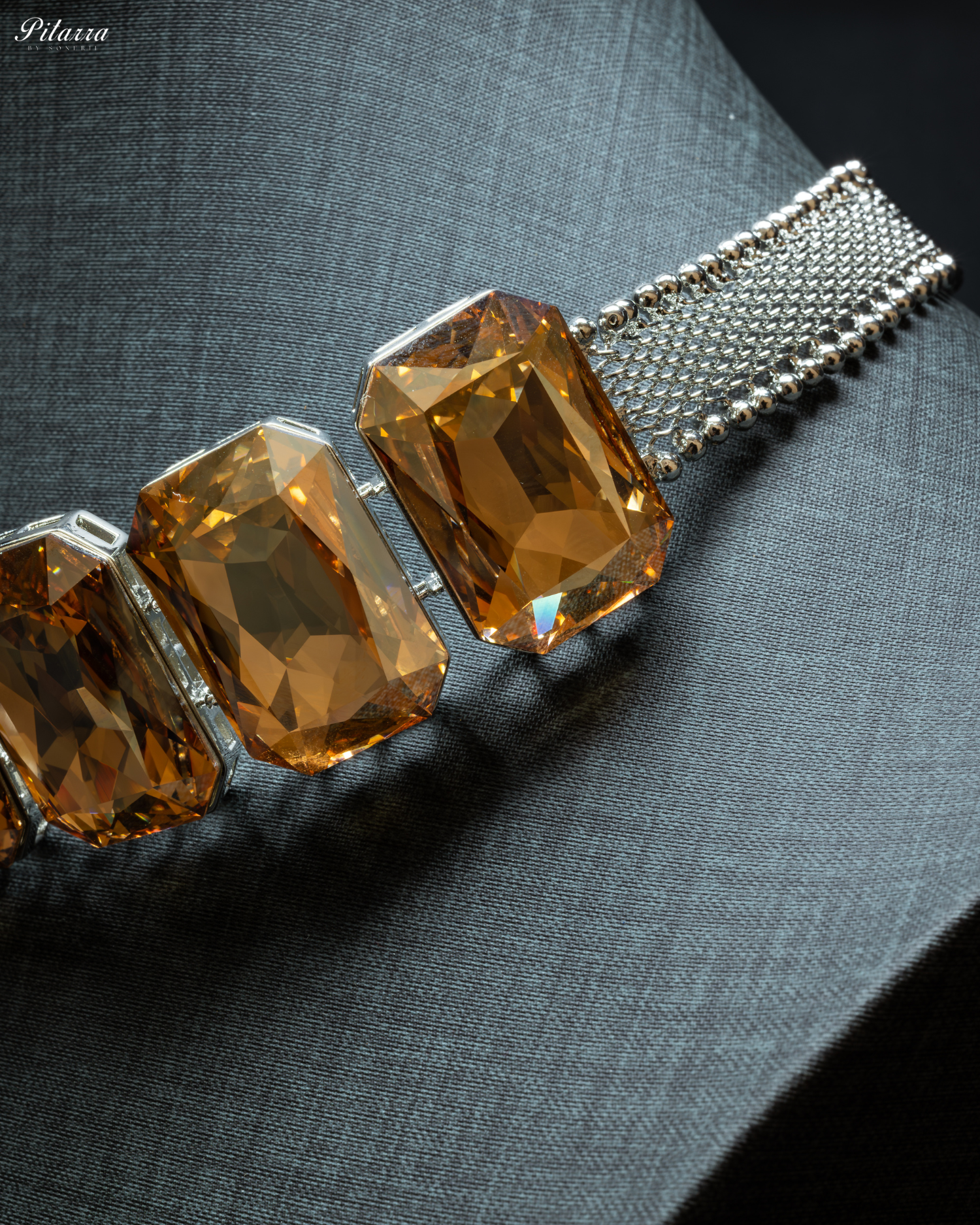 Golden Swarovski Choker Set_Zoom Angle