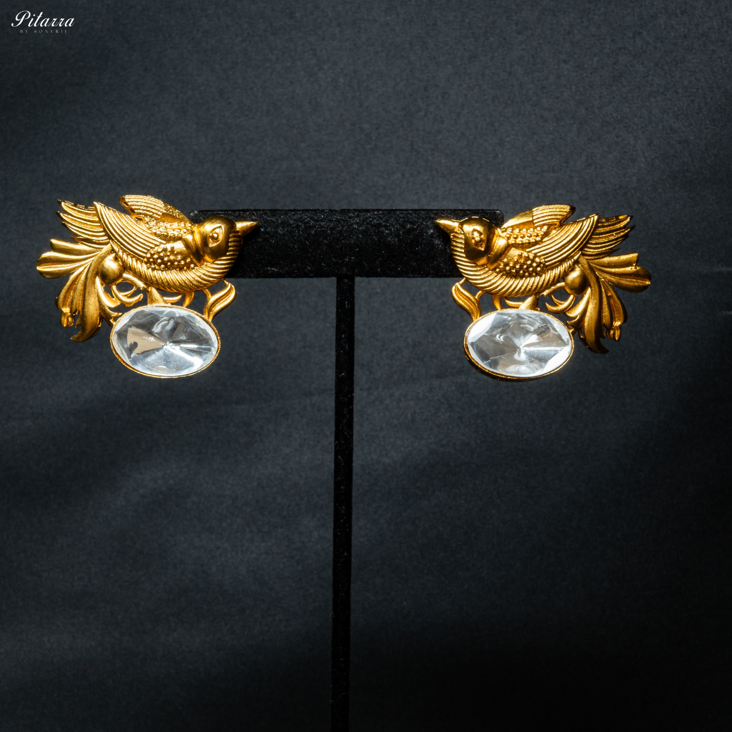 Green Stone Golden Bird Fusion Choker Set