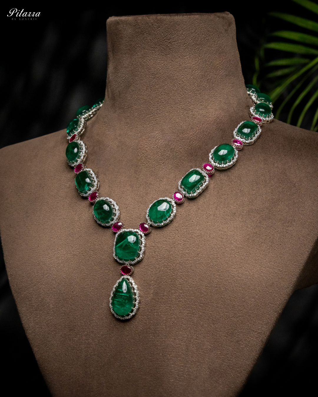 Green Doublet Silver Polish Necklace Set