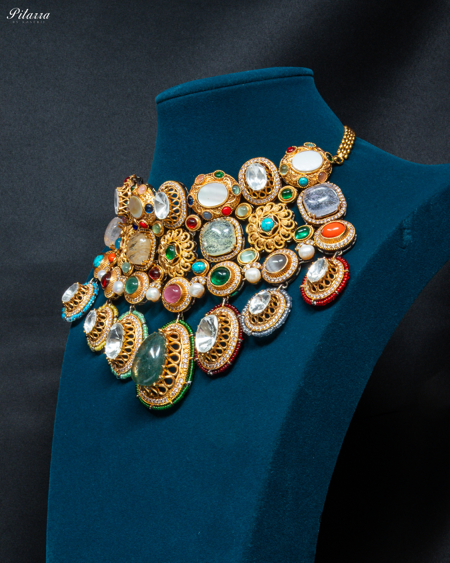 Green Doublet with Navaratna Choker Set_Side Angle