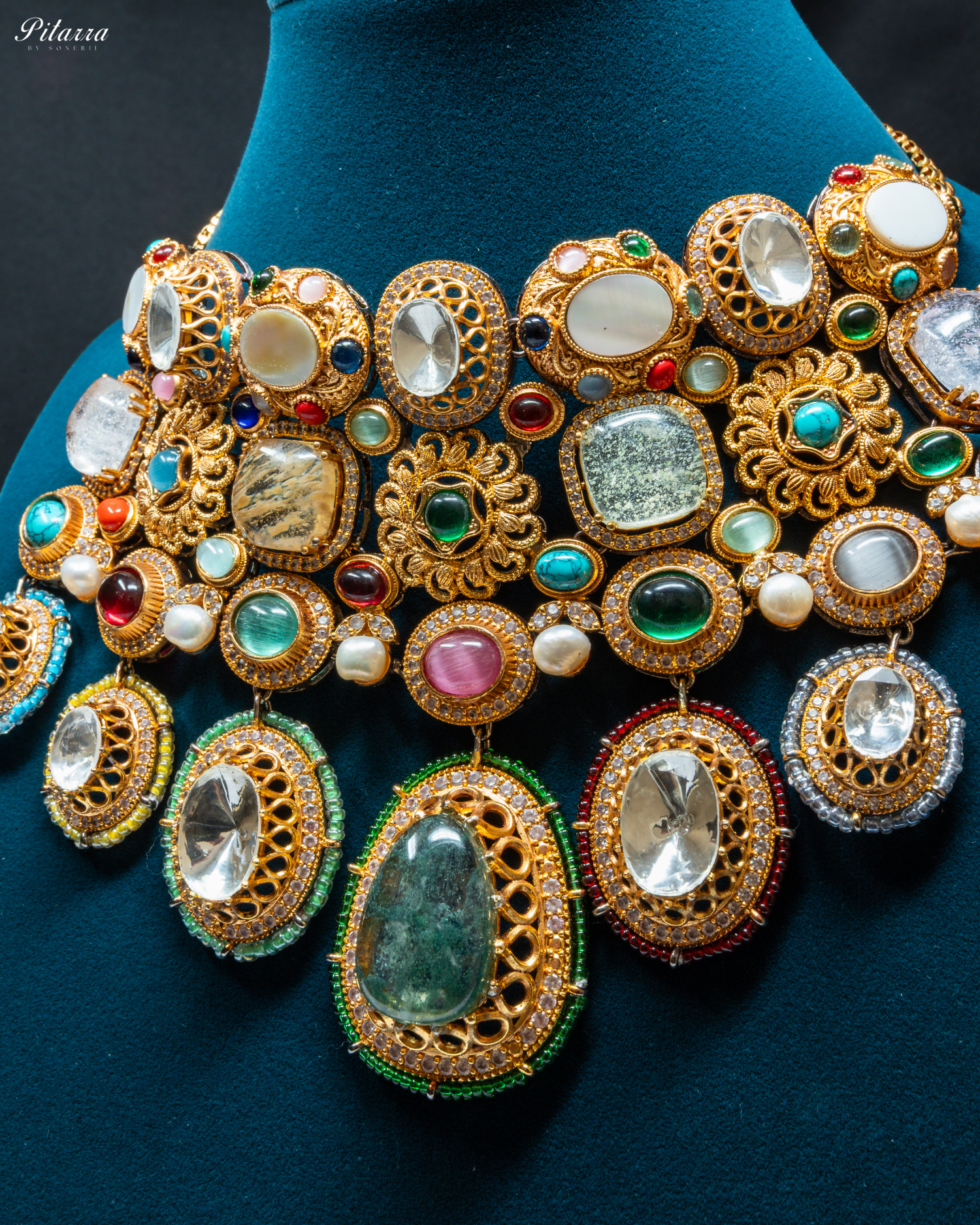 Green Doublet with Navaratna Choker Set_Zoom Angle