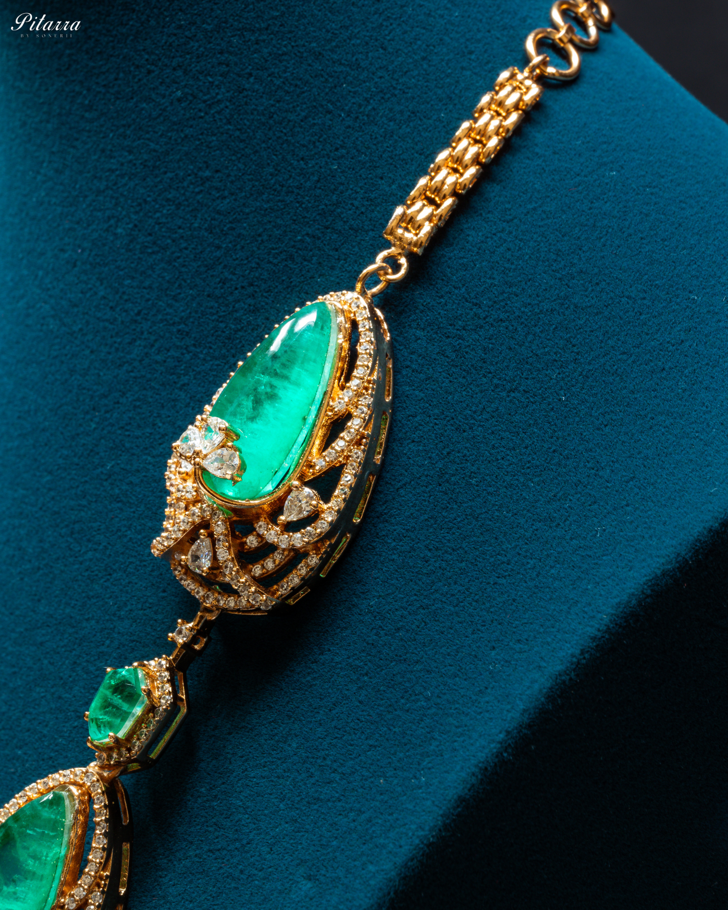 Green Stone Doublet Stone with CZ Necklace Set_Zoom Angle