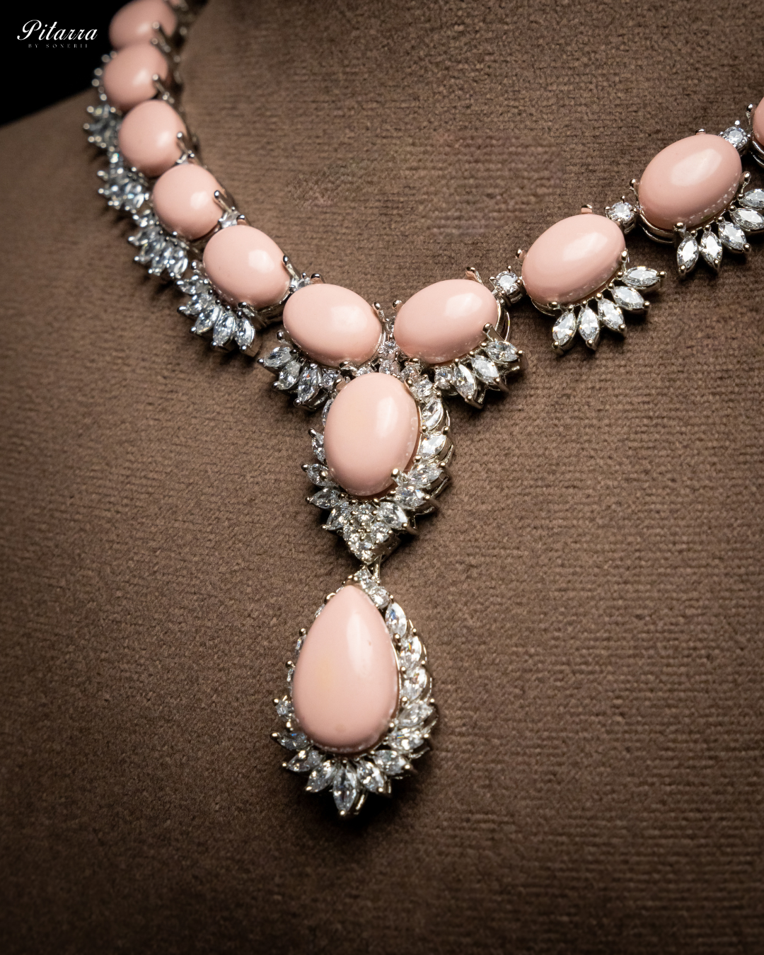 Peach Zircon Silver Necklace Set_Zoom Angle