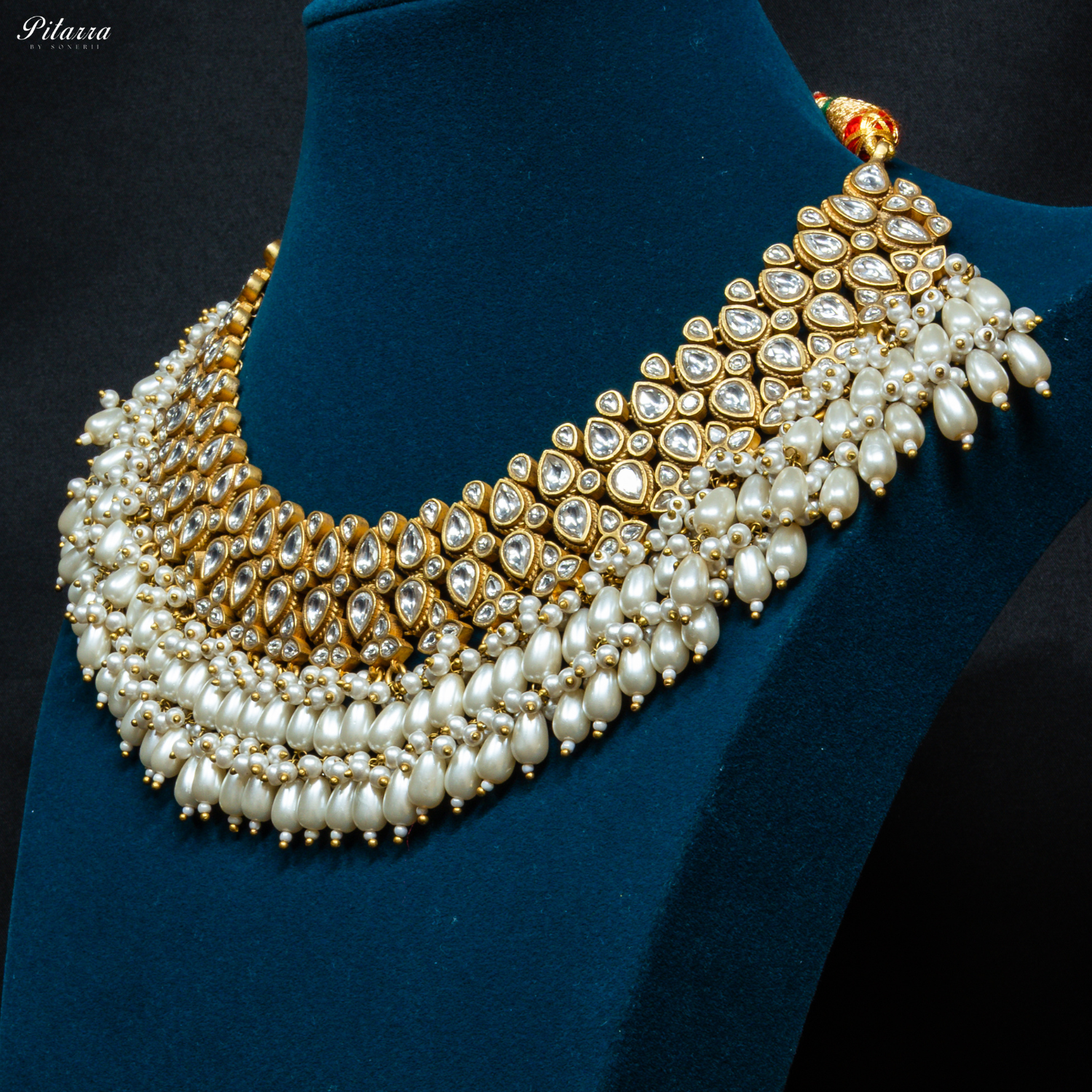 Pitarra_Golden_White_Beads_Kundan_Necklace_Set_Side Angle
