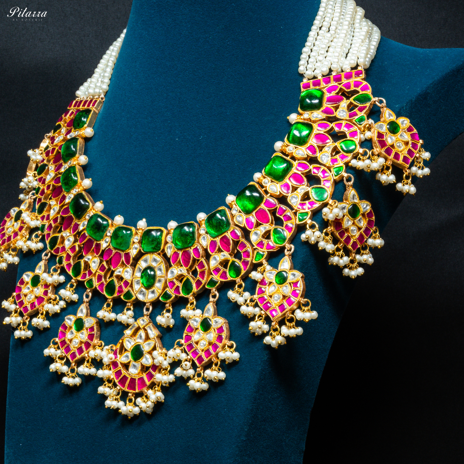 Pitarra Statement Polki Necklace Set_Side Angle