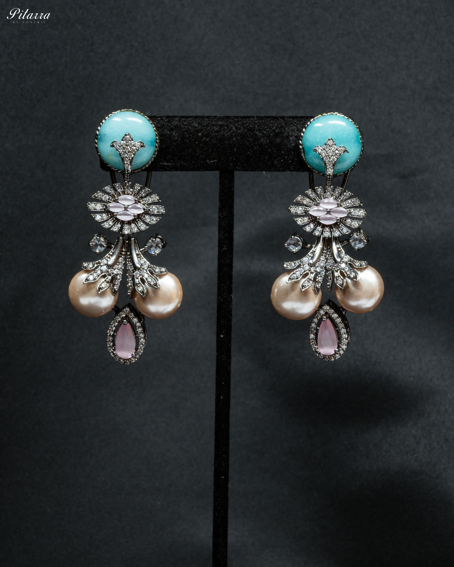 Turquoise with Pink Choker Set in Dual Tone_Earrings