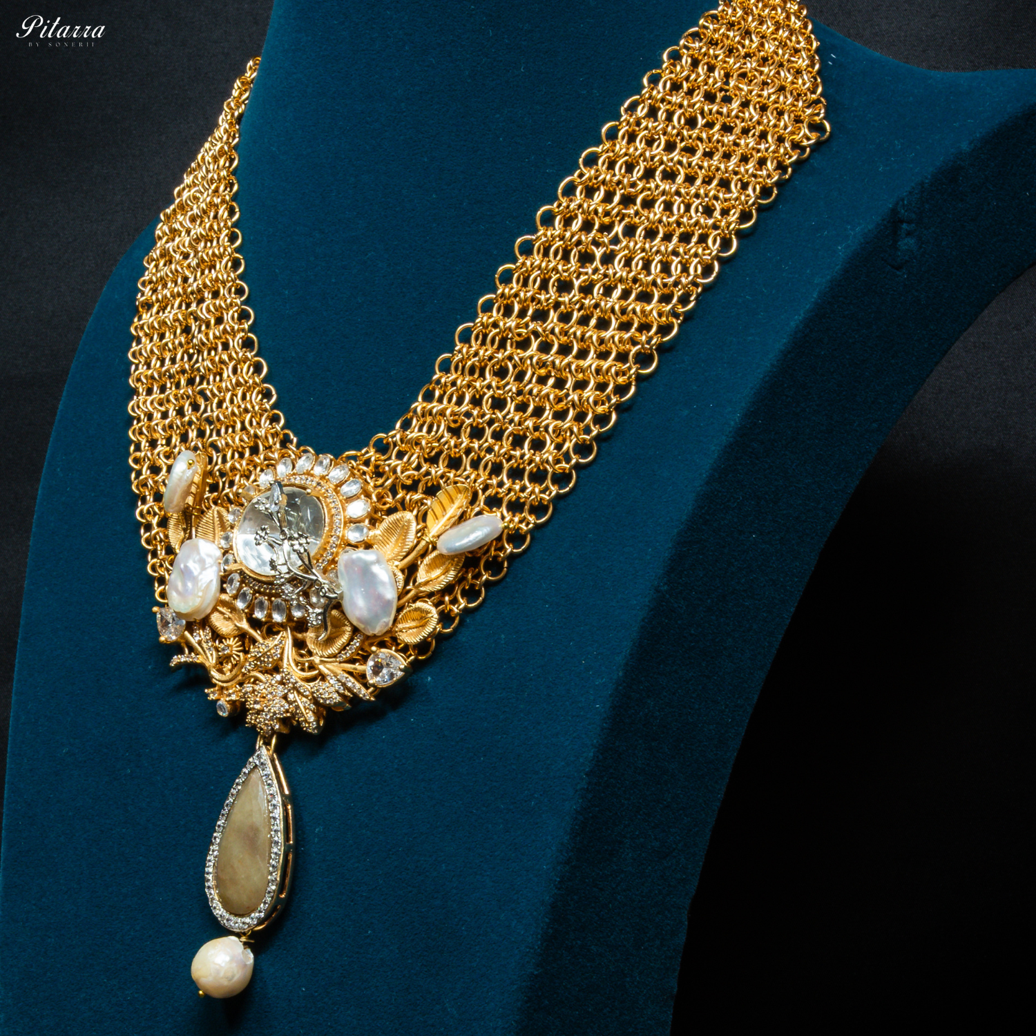 White Stone Antique Gold Rajwadi Haar Set