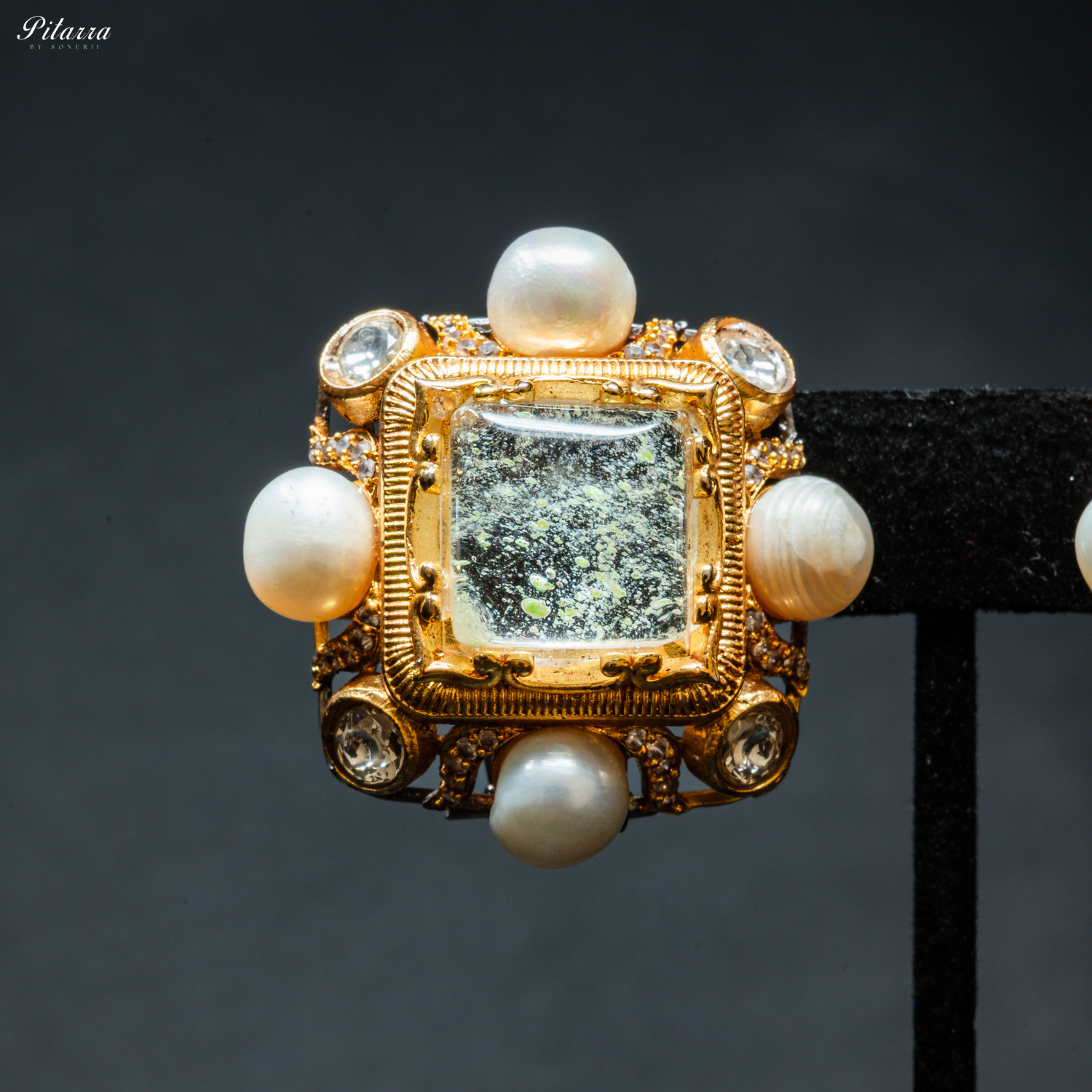 White Stone Pearl Kundan Stud Earrings_Zoom Angle