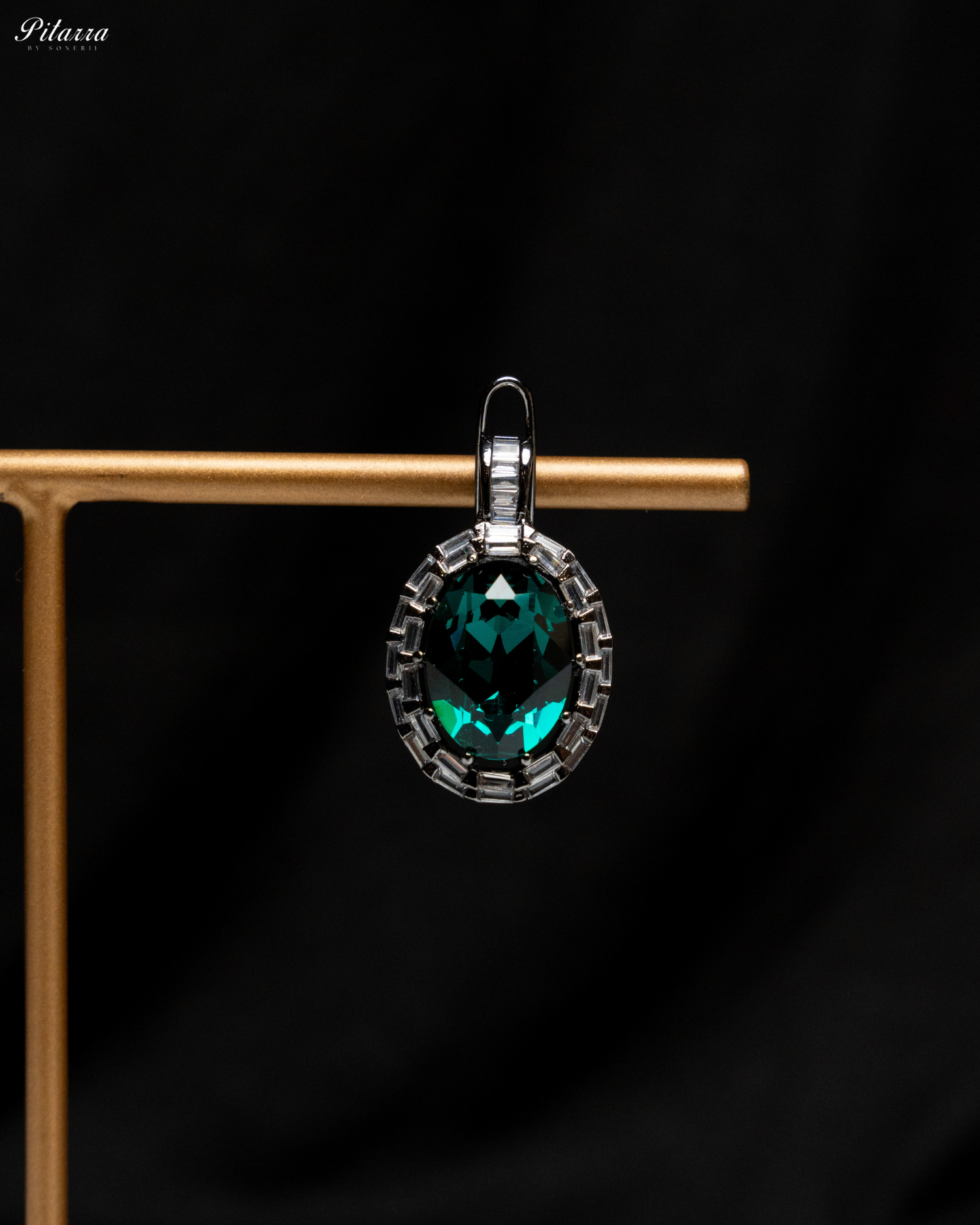 Yellow and Green Statement Pendant Chain Choker_Zoom Earrings